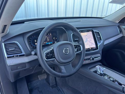 Used 2024 Volvo XC90 B6 Ultimate w/ Lounge Package image 14