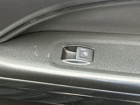 Used 2018 GMC Canyon All Terrain image 20