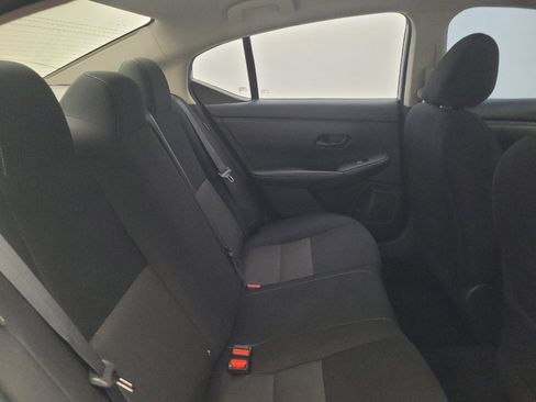 Used 2025 Nissan Sentra SV FWD image 19