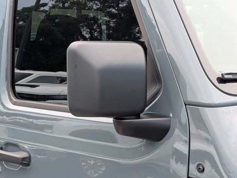 Used 2026 Jeep Gladiator Rubicon AWD/4WD image 10