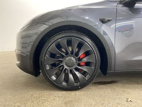 Used 2022 Tesla Model Y Performance image 10