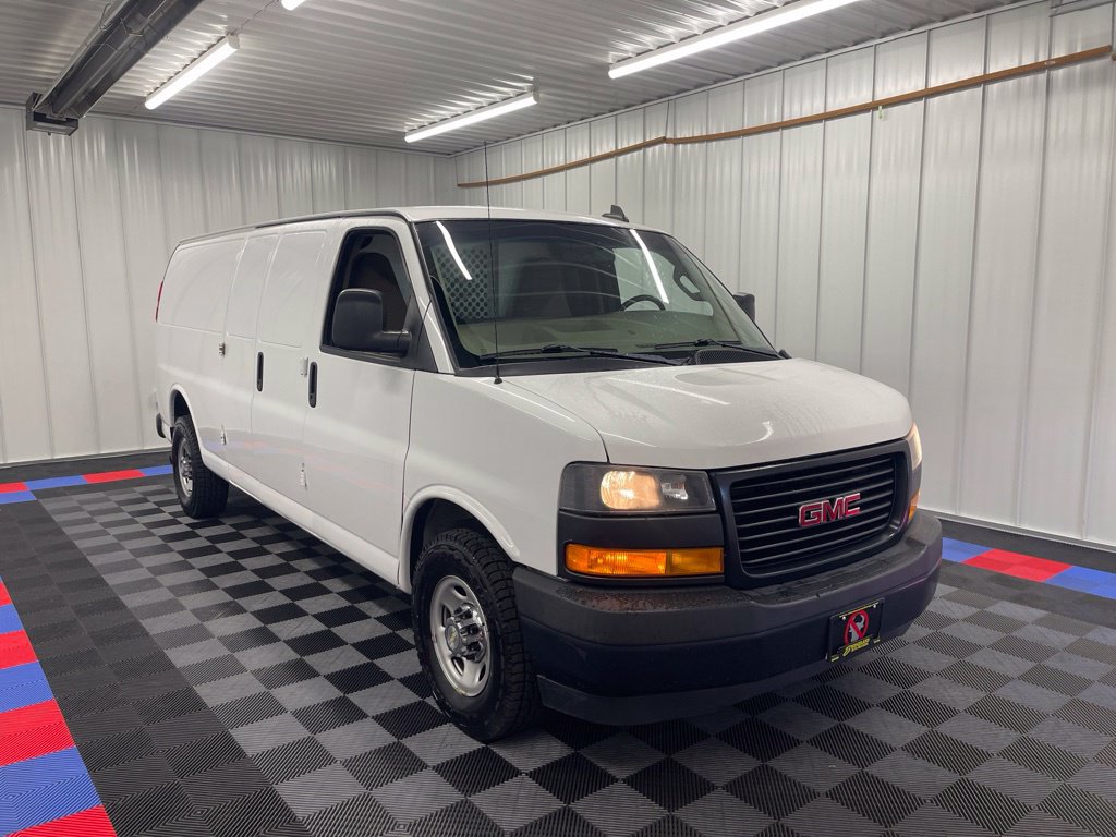Used 2019 GMC Savana 2500 Extended w/ Driver Convenience Package RWD image 3