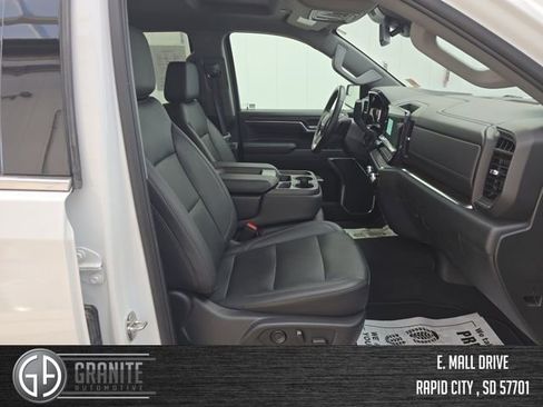 Used 2024 GMC Sierra 1500 SLT image 36