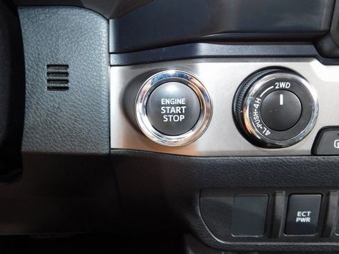 Used 2023 Toyota Tacoma SR5 image 33