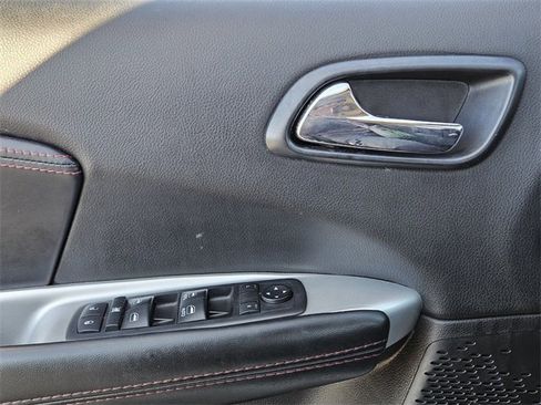 Used 2018 Dodge Journey GT image 27