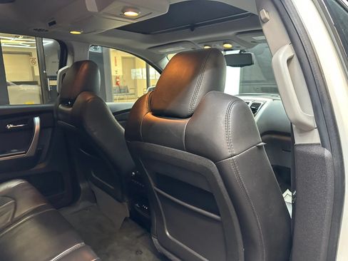 Used 2012 GMC Acadia SLT AWD/4WD image 29