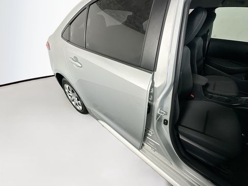 Used 2024 Toyota Corolla LE FWD image 27