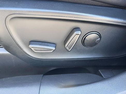Used 2021 Ford Escape SEL w/ Technology Package FWD image 10