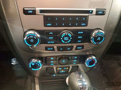 Used 2010 Ford Fusion SE FWD image 19