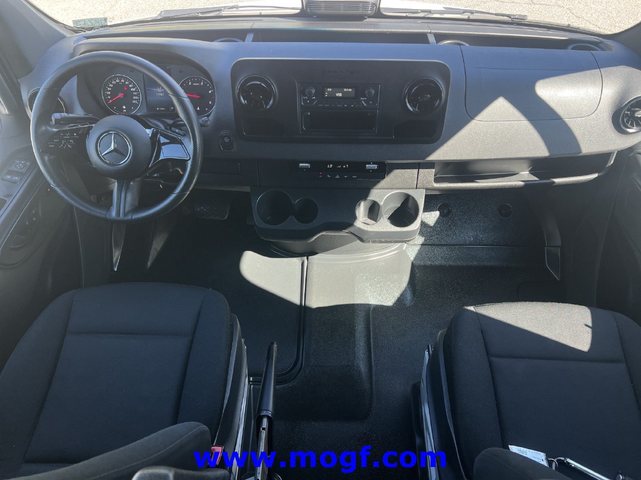 Used 2025 Mercedes-Benz Sprinter 2500 image 5