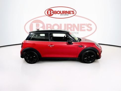 Used 2022 MINI Cooper 2-Door Hardtop FWD image 12
