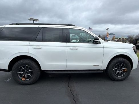 New 2026 Ford Expedition Tremor image 3