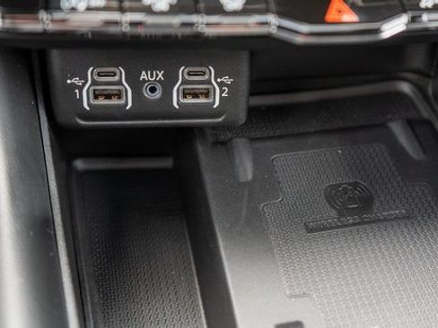 Used 2022 Dodge Durango GT AWD/4WD image 32