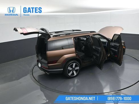 Used 2024 Hyundai Santa Fe Limited AWD/4WD image 58