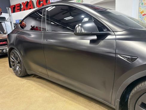 Used 2023 Tesla Model Y Performance image 57