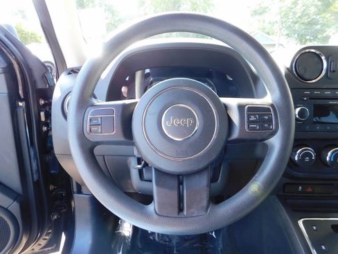 Used 2015 Jeep Patriot Sport w/ Power Value Group image 9