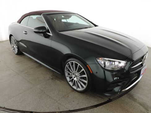 Used 2022 Mercedes-Benz E 450 Cabriolet image 2