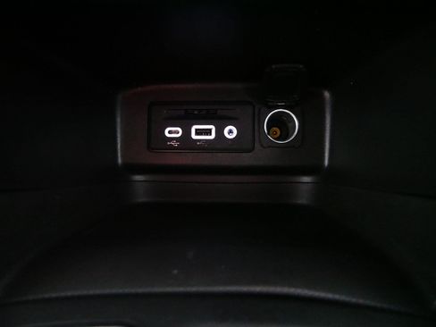 Used 2024 Chevrolet Equinox LT AWD/4WD image 30