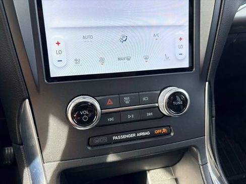 Used 2024 Ford Edge Titanium w/ Equipment Group 301A AWD/4WD image 36