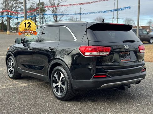 Used 2016 Kia Sorento EX image 4