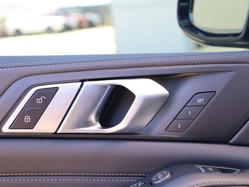 Used 2020 BMW X5 xDrive40i w/ Convenience Package image 43