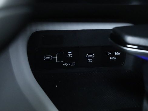 Used 2024 Hyundai Kona SEL AWD/4WD image 28