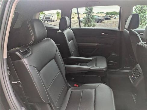 Used 2023 Volkswagen Atlas SE AWD/4WD image 15