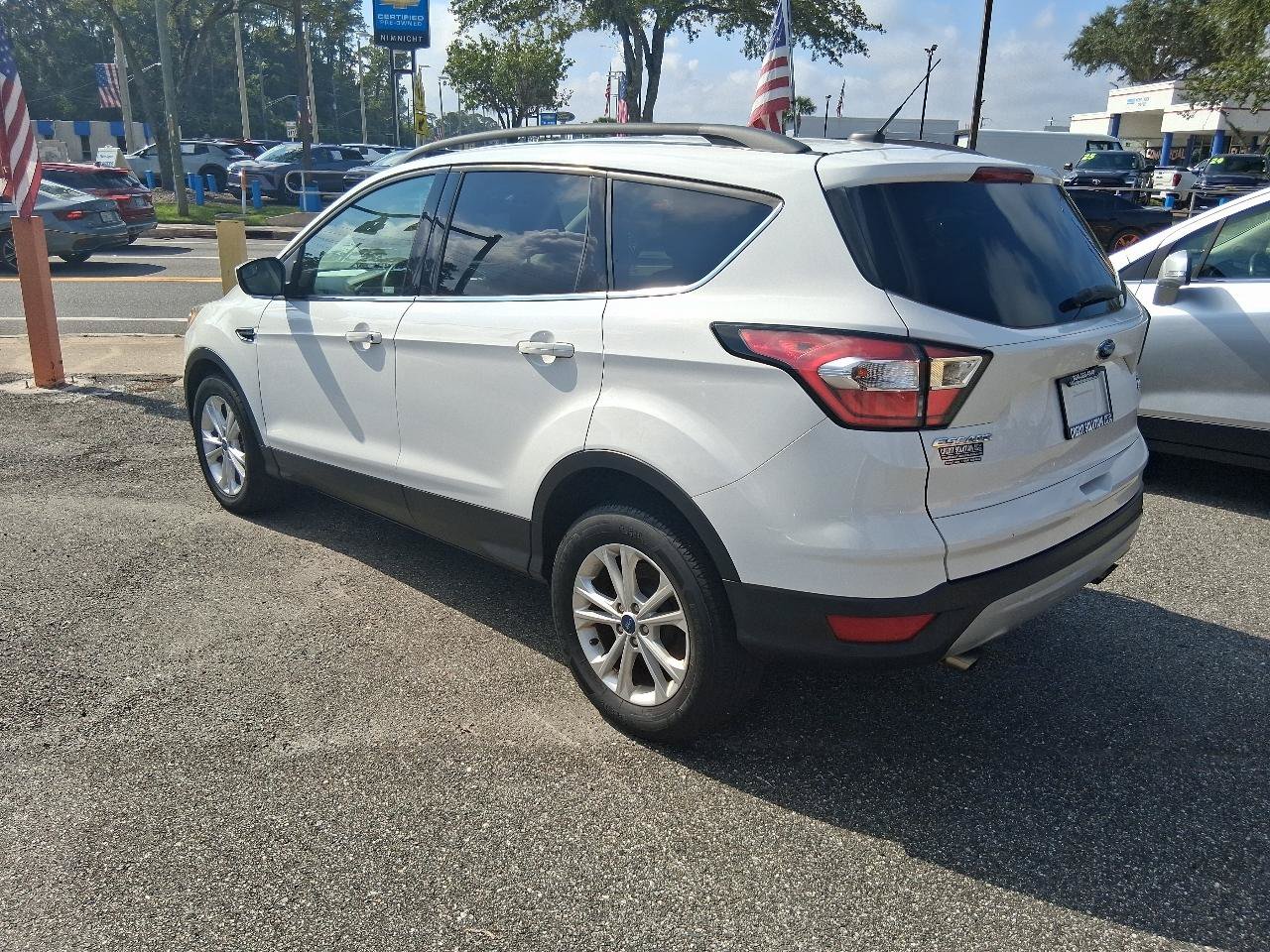Used 2018 Ford Escape SE AWD/4WD image 3