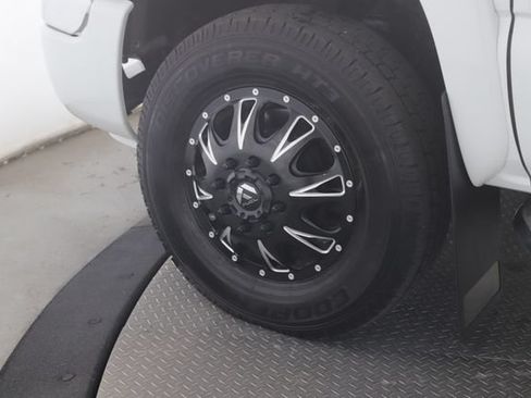 Used 2006 GMC Sierra 3500 SLT w/ Heavy-Duty Power Package AWD/4WD image 13