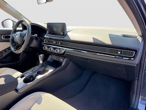 Certified 2024 Honda Civic LX image 30