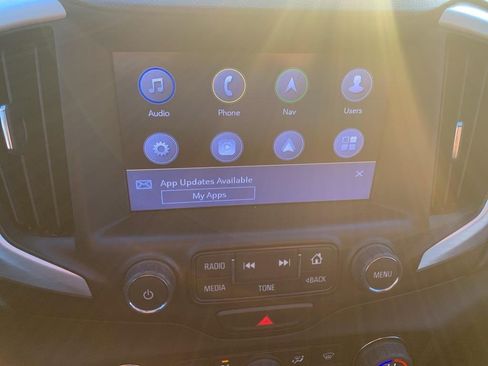 Used 2018 GMC Terrain SLE image 12