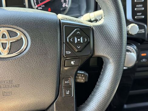 Used 2020 Toyota 4Runner TRD Off-Road Premium w/ Moonroof Package AWD/4WD image 15