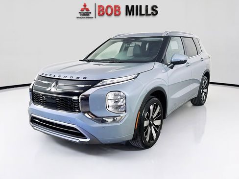 New 2026 Mitsubishi Outlander SEL FWD image 3