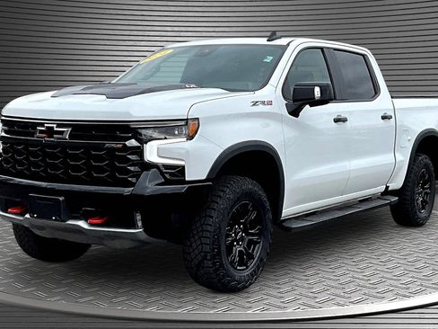Used 2024 Chevrolet Silverado 1500 ZR2 w/ Technology Package AWD/4WD image 3