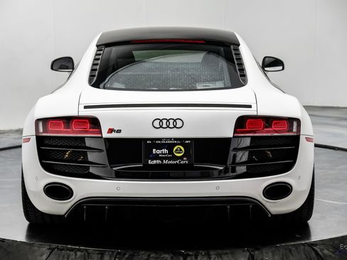 Used 2010 Audi R8 V10 image 16