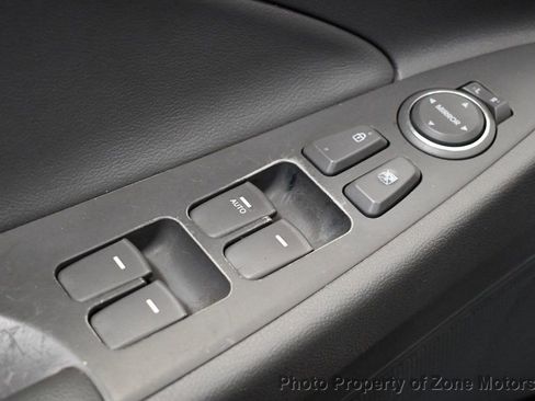 Used 2011 Hyundai Sonata Limited w/ Navigation Pkg 5 FWD image 30