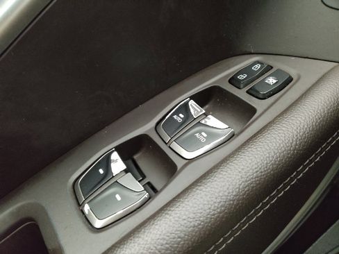 Used 2018 Hyundai Santa Fe SE FWD image 27