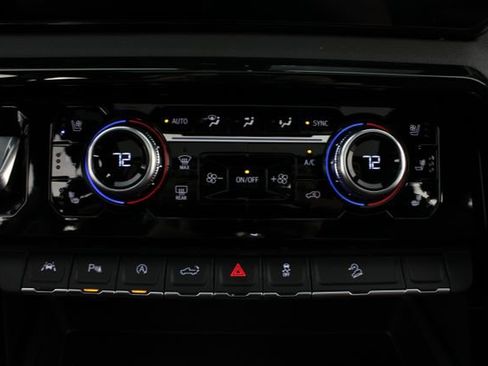 New 2026 GMC Sierra 1500 AT4 w/ AT4 Premium Package AWD/4WD image 8
