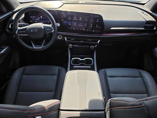 Used 2024 Chevrolet Traverse Z71 AWD/4WD image 14