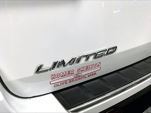 Used 2021 Ford Explorer Limited w/ Equipment Group 301A image 14