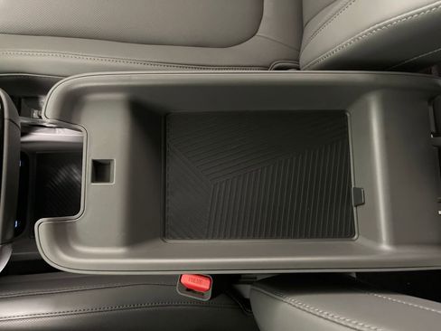 Used 2025 Hyundai Ioniq 5 SEL image 25