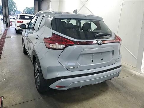 Used 2024 Nissan Kicks SV FWD image 17