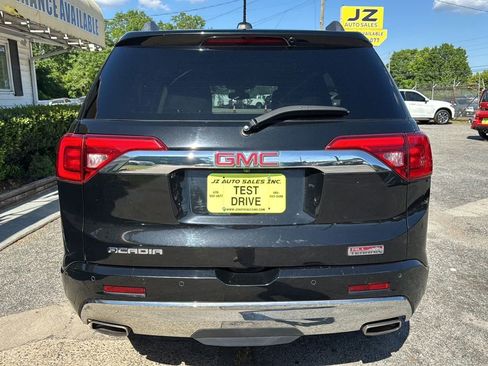 Used 2017 GMC Acadia Denali image 4