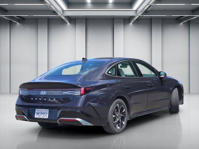 Used 2024 Hyundai Sonata SEL FWD image 4