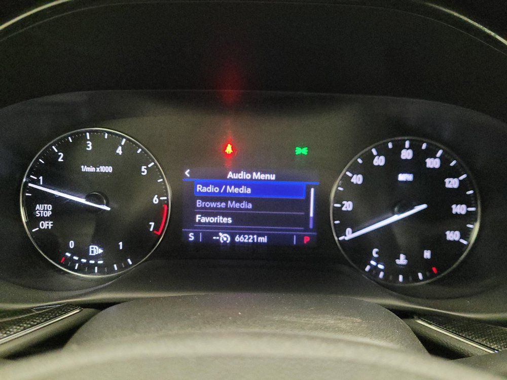 Used 2022 Buick Envision Preferred FWD image 23