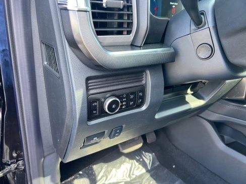 New 2025 Ford F350 Platinum w/ FX4 Off-Road Package image 12