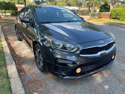 Used 2019 Kia Forte LXS FWD image 7