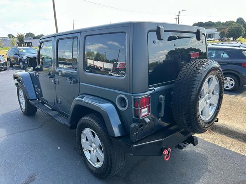 Used 2007 Jeep Wrangler Unlimited Sahara image 5