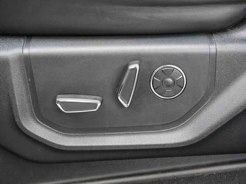 Used 2021 Ford F450 Platinum w/ FX4 Off-Road Package AWD/4WD image 22