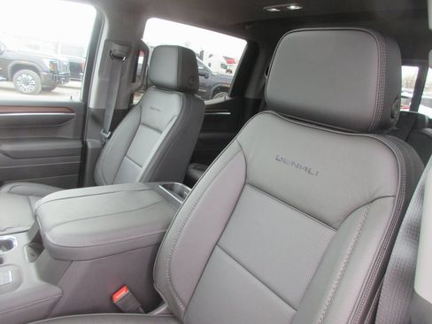 New 2026 GMC Sierra 1500 Denali image 14